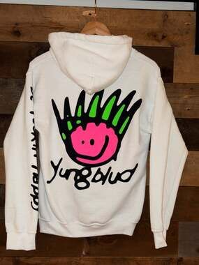 YUNGBLUD Be Fookin Happy Pink Smile White Graphic Hoodie Small